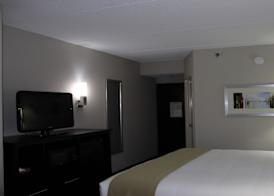 Holiday Inn Express FORSYTH by IHG 5