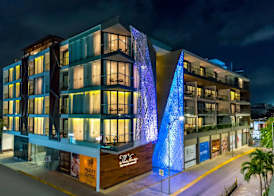 The Fives Downtown Hotel & Residences, Curio Collection by Hilton 3