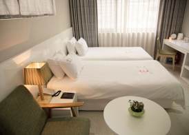 Reve Hotel Jeju 4