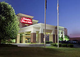 Hampton Inn & Suites Murray 2