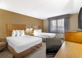 Best Western Royal Plaza Hotel and Trade Center 4