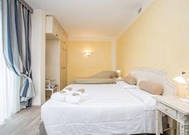 Hotel Spiaggia d'Oro - Charme & Boutique by Double Hospitality 4