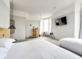 The Castle Hotel 4
