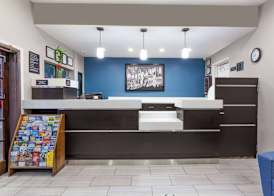 Super 8 by Wyndham Bakersfield South CA 3
