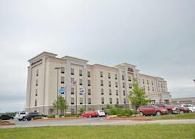 Hampton Inn and Suites Tulsa/Catoosa 2