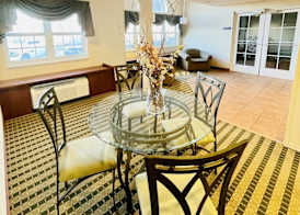 WELCOME INN & SUITES 2