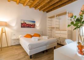 Truly Verona 5