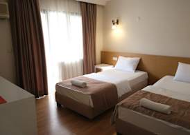 Üstün Hotel Alsancak 5