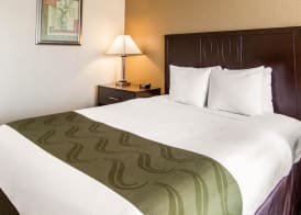 QUALITY INN & CONFERENCE CENTER 5