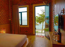 The Light Coral Island Resort 4