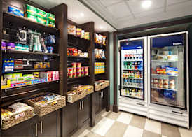 Hampton Inn & Suites by Hilton Toronto Airport 4