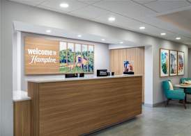 Hampton Inn Marietta 4