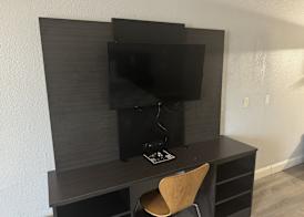 Travelodge by Wyndham Norfolk Airport 5