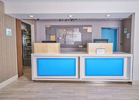 Holiday Inn Express CHARLESTON-CIVIC CENTER by IHG 3