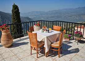 Hermes Delphi Hotel 5