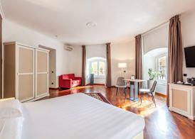 Inn Rome Rooms & Suites 3