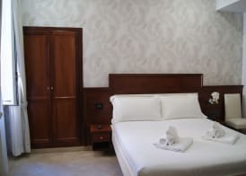 Glam Luxury Rome 4