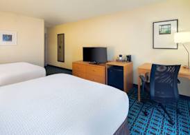 Fairfield Inn & Suites Indianapolis Airport 5