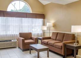 Quality Inn & Suites Maggie Valley - Cherokee Area 4