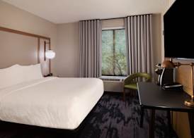 Fairfield Inn & Suites by Marriott Charleston 5