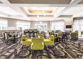 La Quinta by Wyndham Alexandria Airport 2