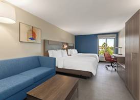 Holiday Inn Express & Suites TAMPA AIRPORT by IHG 5