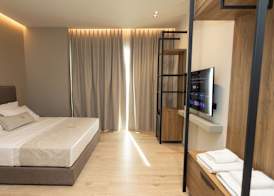 South Inn Hotel 3