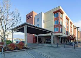 Hampton Inn & Suites Bremerton 2