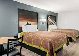 Super 8 by Wyndham Grand Prairie Southwest 5