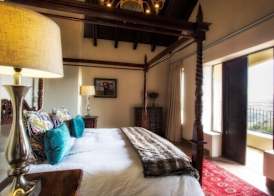 Mount High Luxury Country Estate 2