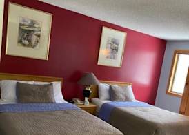 Travelodge by Wyndham Lincoln Near White Mountain 3