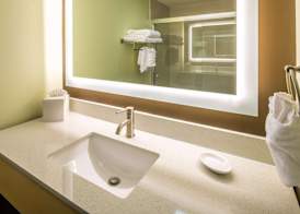 Red Lion Inn and Suites Everett 3