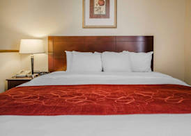 Quality Suites Jeffersonville - Louisville North 5