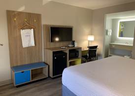 Days Inn by Wyndham Atlanta Stone Mountain 4