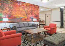 Ramada by Wyndham Cumberland Downtown 2
