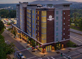 DoubleTree by Hilton Asheville Downtown 2