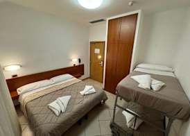 Hotel Manola 4