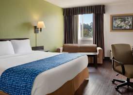 Travelodge by Wyndham Zanesville 4