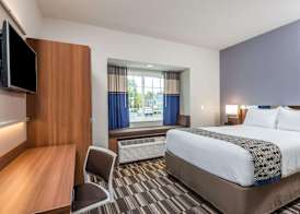 Microtel Inn & Suites by Wyndham Altoona 4