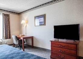 Rodeway Inn & Suites Milwaukee Airport 5