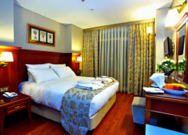 Perula Hotel 5