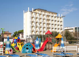 Familihotel Lido di Classe 4