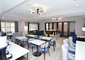 Hampton Inn Auburn, MA 4