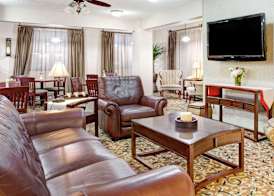 Ramada by Wyndham West Memphis 2