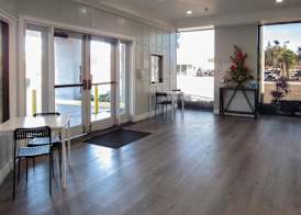Capri Suites Anaheim 3