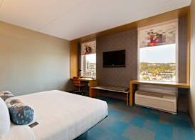 Aloft by Marriott Birmingham Soho Square 4