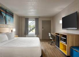 Days Inn by Wyndham Apopka/Orlando 4