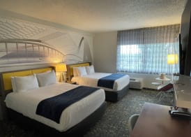 St. Louis Airport Hotel 3