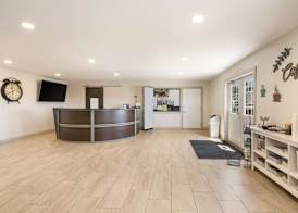 SureStay Hotel by Best Western Thomson 2