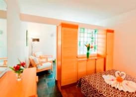 Apartamentos Adjovimar 2